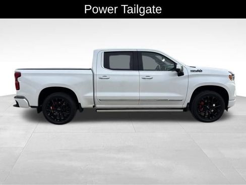 Certified 2023 Chevrolet Silverado 1500 High Country image 8