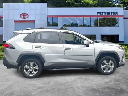 Certified 2024 Toyota RAV4 LE AWD/4WD image 8
