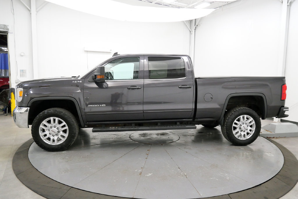 Used 2016 GMC Sierra 2500 SLE w/ SLE Preferred Package AWD/4WD image 5