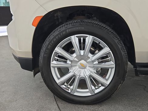 Used 2024 Chevrolet Suburban High Country w/ Max Trailering Package image 40