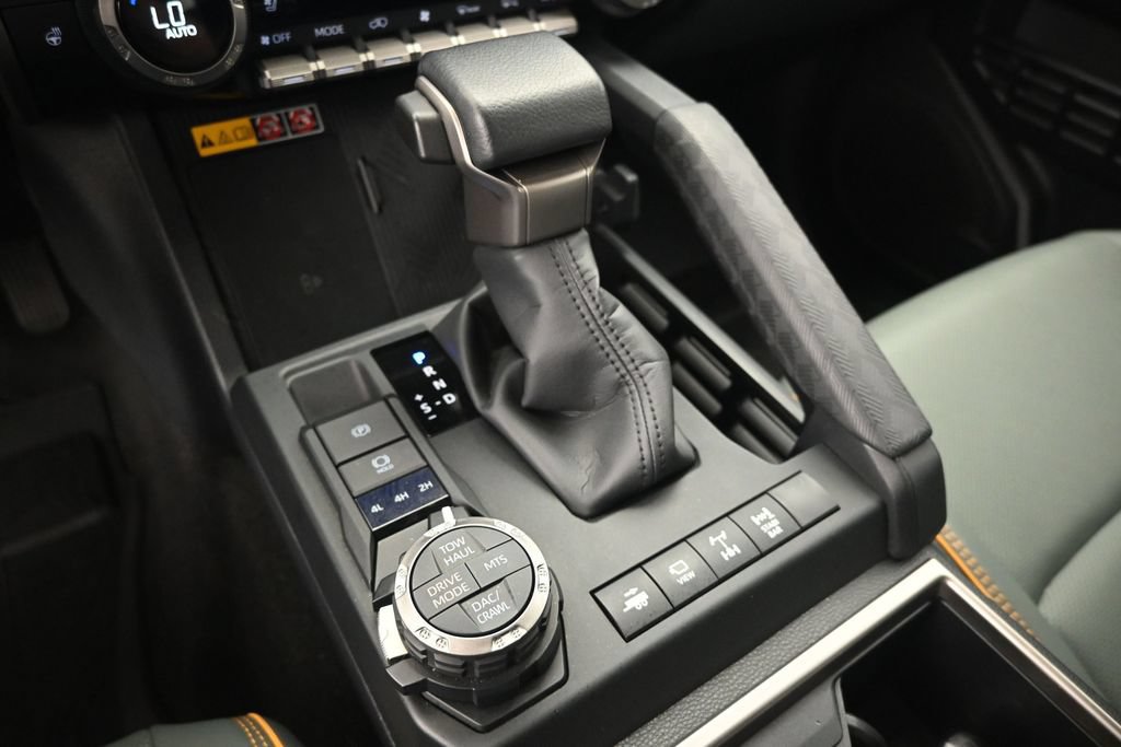 Used 2025 Toyota 4Runner Trailhunter AWD/4WD image 19