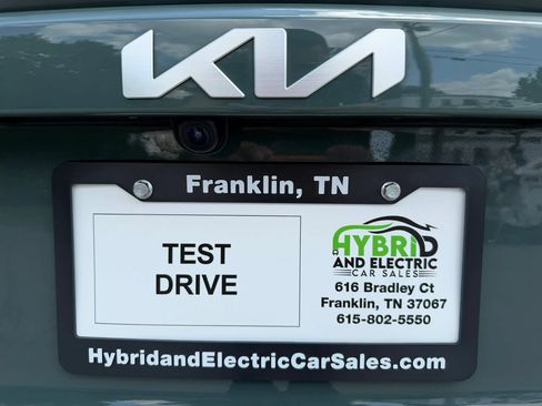 Used 2023 Kia Niro Wind w/ Wind Preserve Package FWD image 2
