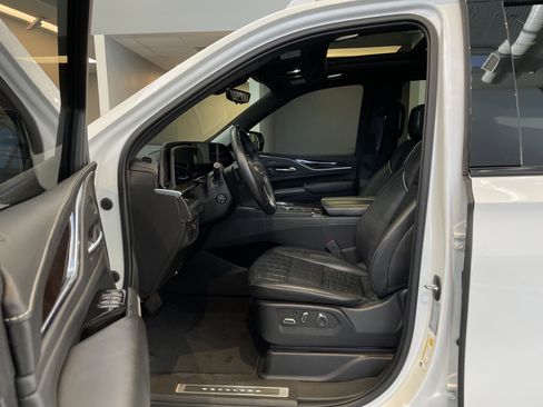 Used 2023 Cadillac Escalade Sport Platinum image 23