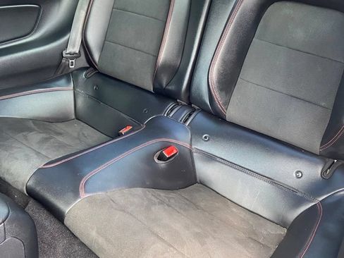 Used 2019 Ford Mustang GT Premium w/ Equipment Group 401A RWD image 12