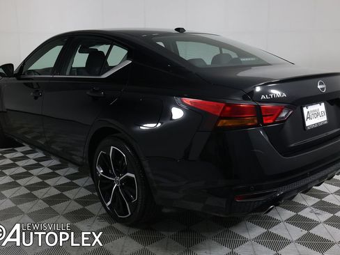 Used 2025 Nissan Altima 2.5 SR AWD/4WD image 7