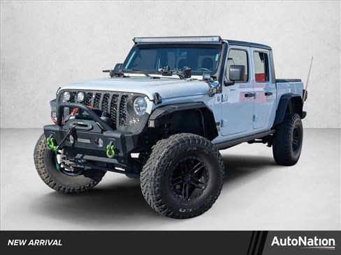 Used 2021 Jeep Gladiator Sport image 1