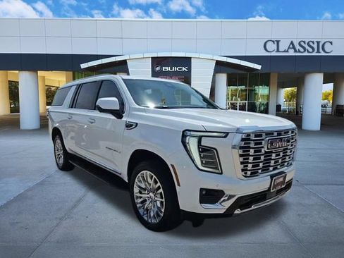 Used 2025 GMC Yukon XL Denali AWD/4WD image 2