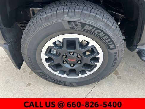 Used 2026 Toyota 4Runner TRD Off-Road Premium AWD/4WD image 7