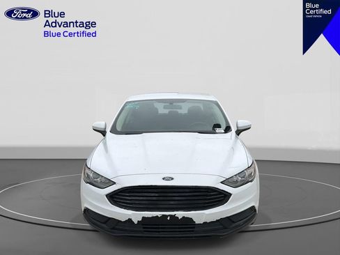 Used 2018 Ford Fusion SE w/ Fusion SE Technology Package FWD image 5