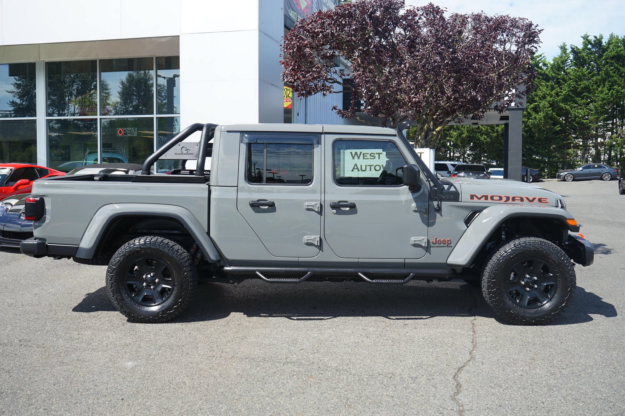 Used 2022 Jeep Gladiator Mojave w/ LED Lighting Group AWD/4WD image 6