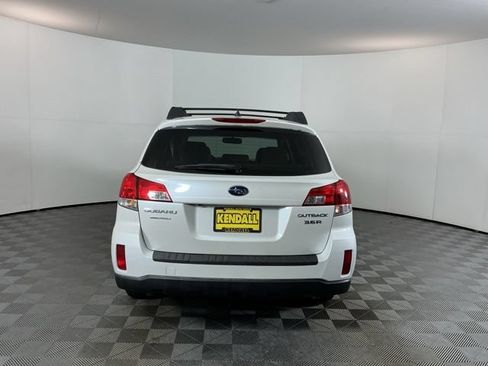 Used 2012 Subaru Outback 3.6R Limited AWD/4WD image 6