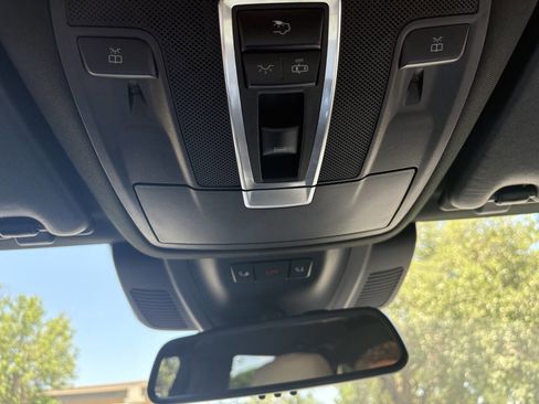 Used 2017 Mercedes-Benz GLS 550 4MATIC image 18