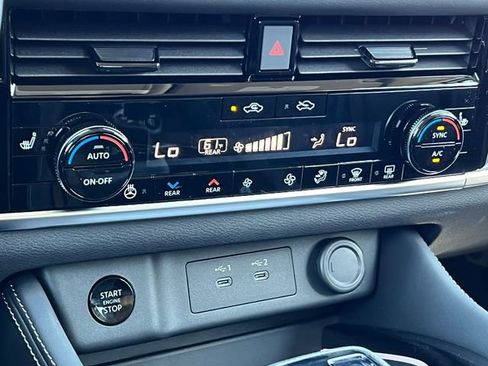 New 2026 Nissan Rogue Platinum w/ Platinum Premium Package AWD/4WD image 27
