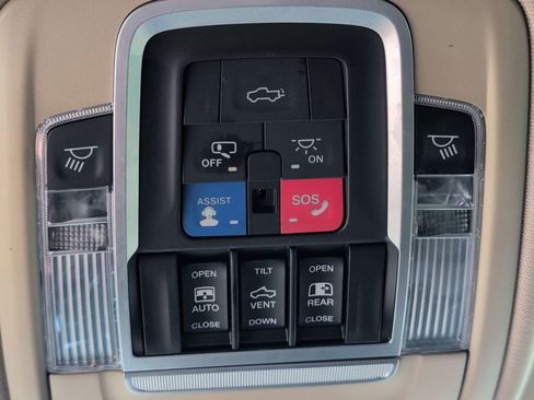 Used 2020 RAM 2500 Limited image 17