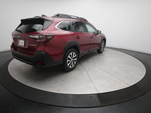 Used 2024 Subaru Outback Premium AWD/4WD image 33