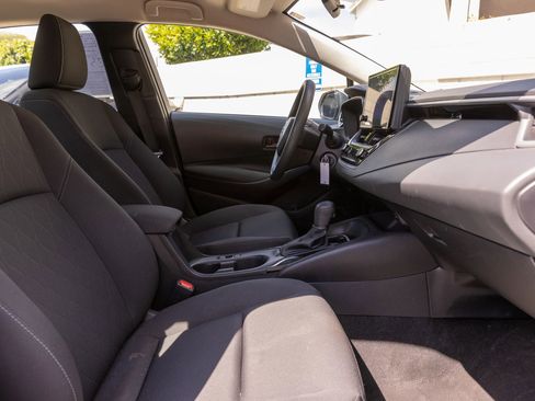 Used 2023 Toyota Corolla LE FWD image 27