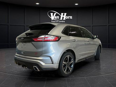 Used 2020 Ford Edge ST w/ Equipment Group 401A image 3