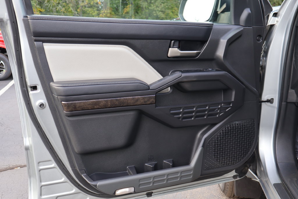 Certified 2025 Toyota Tacoma Limited AWD/4WD image 13