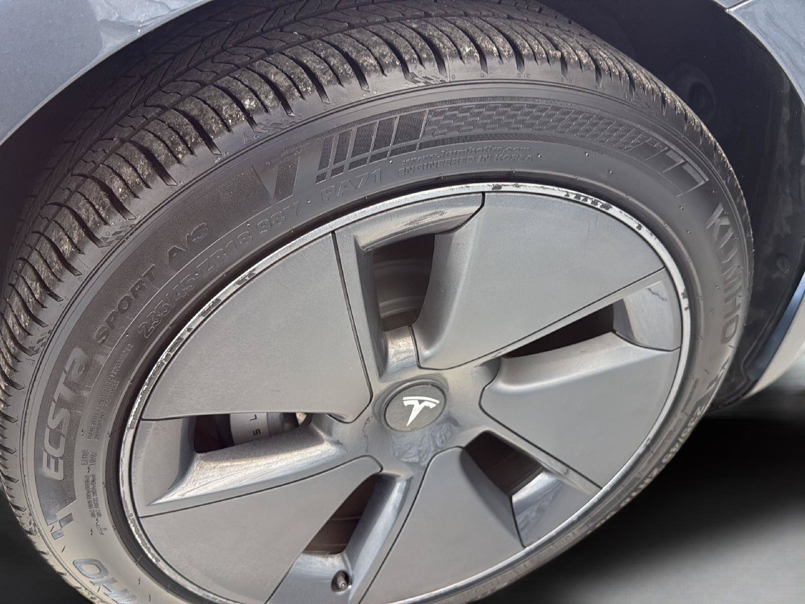 Used 2023 Tesla Model 3 Standard Range RWD image 13