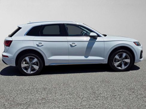 Used 2024 Audi Q5 2.0T Premium Plus w/ Premium Plus Package AWD/4WD image 2