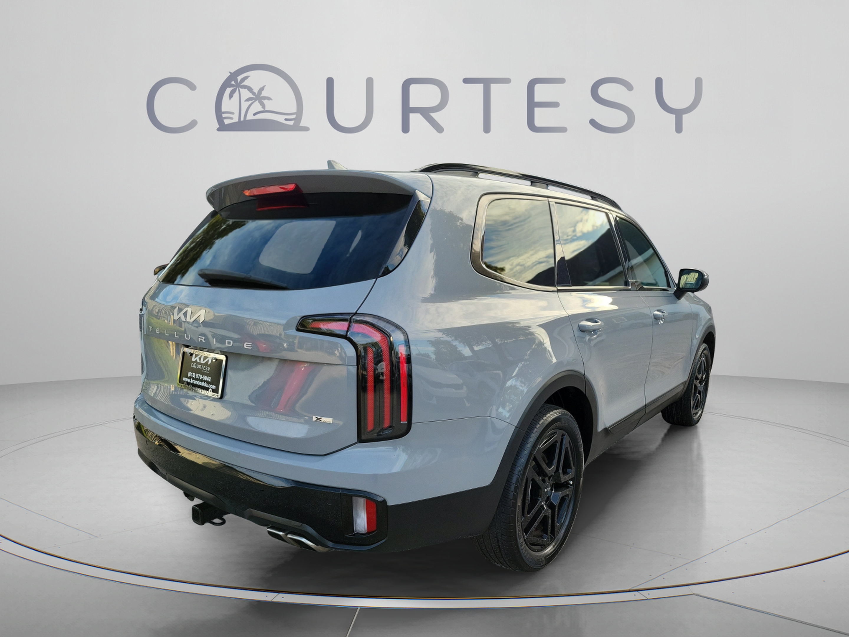 Certified 2024 Kia Telluride EX X-Line AWD/4WD image 3