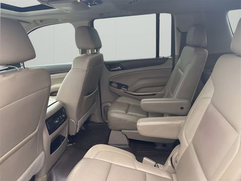 Used 2017 GMC Yukon XL SLT w/ Open Road Package image 14