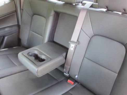 Used 2025 Chevrolet Colorado LT w/ LT Convenience Package RWD image 15