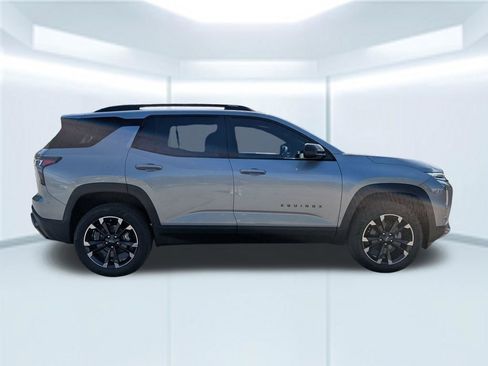 New 2026 Chevrolet Equinox RS w/ LPO, Floor Liner Package FWD image 7