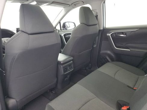 Used 2022 Toyota RAV4 XLE w/ Convenience Package image 15