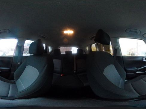 Used 2025 Kia Soul LX w/ LX Technology Package image 40