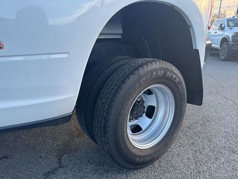 Used 2024 RAM 3500 Tradesman image 19