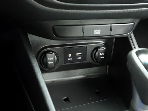 Used 2019 Hyundai Accent SE FWD image 21