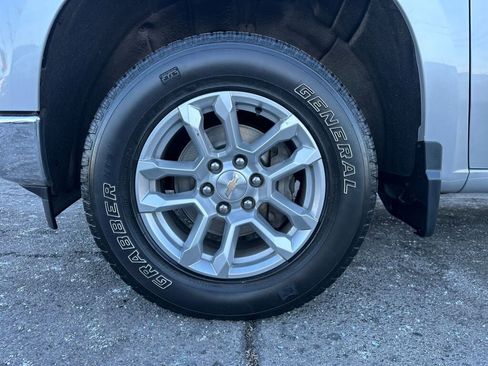 Used 2022 Chevrolet Silverado 1500 LT image 33