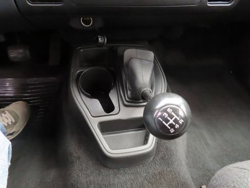 Used 2004 Dodge Dakota Sport w/ Deluxe Convenience Group image 21