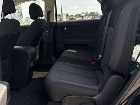 New 2025 Hyundai Ioniq 5 SE image 24