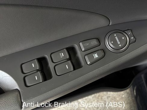 Used 2012 Hyundai Sonata GLS w/ Popular Equipment Pkg FWD image 11