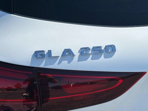 Certified 2026 Mercedes-Benz GLA 250 image 35