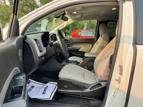 Used 2021 Chevrolet Colorado W/T w/ WT Convenience Package RWD image 14