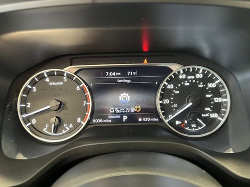 Used 2023 Nissan Rogue SV image 12