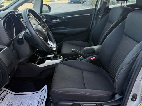 Used 2018 Honda Fit Sport image 16