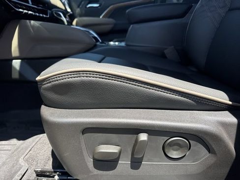 New 2026 GMC Canyon Denali AWD/4WD image 14