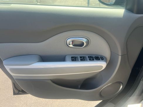 Used 2019 Kia Soul EV + image 13