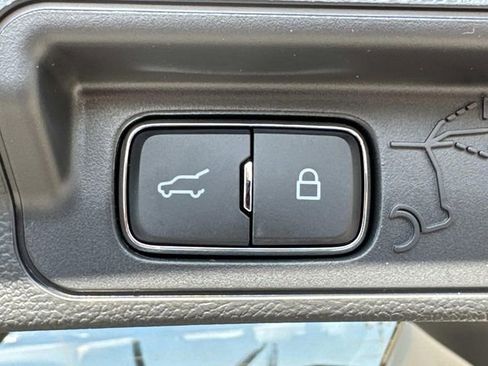 New 2026 Ford Explorer Active w/ Active Comfort Package image 14