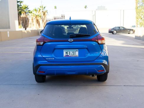 Used 2023 Nissan Kicks S FWD image 5