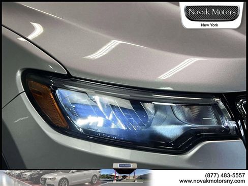 Used 2022 Jeep Compass Limited image 10