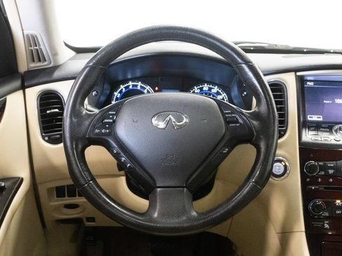 Used 2017 INFINITI QX50 AWD w/ Premium Plus Package image 16