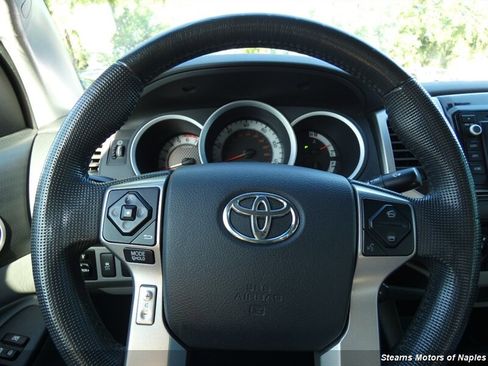 Used 2014 Toyota Tacoma PreRunner w/ SR5 Package image 26