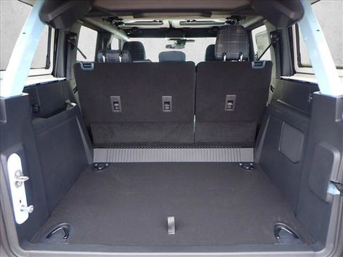 New 2025 Ford Bronco Heritage Edition image 8