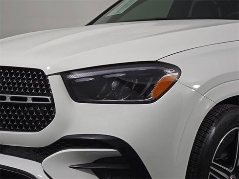 Certified 2024 Mercedes-Benz GLE 450e 4MATIC image 12
