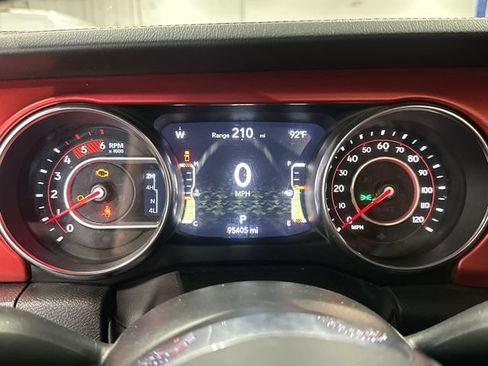 Used 2022 Jeep Gladiator Rubicon w/ Cold Weather Group AWD/4WD image 14